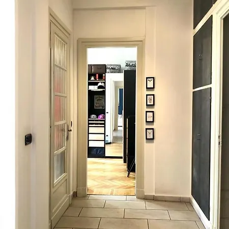 Statuto House דירה